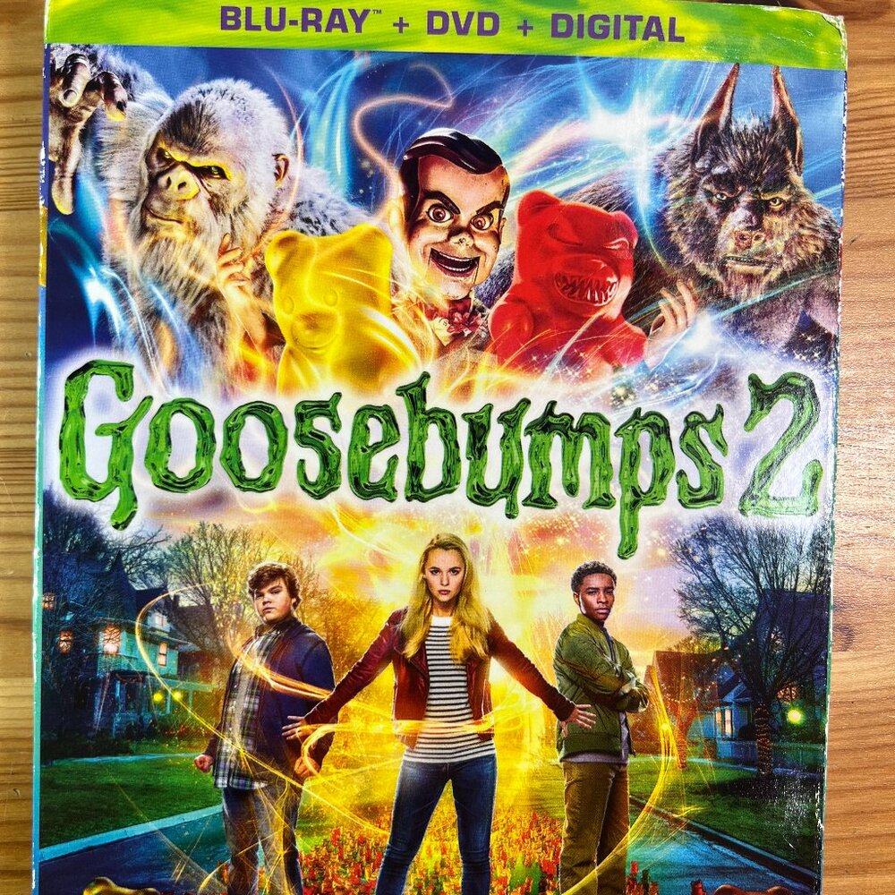Goosebumps 2: Haunted Halloween (Blu-ray, DVD, 2018) With Slipcover Very Good $5